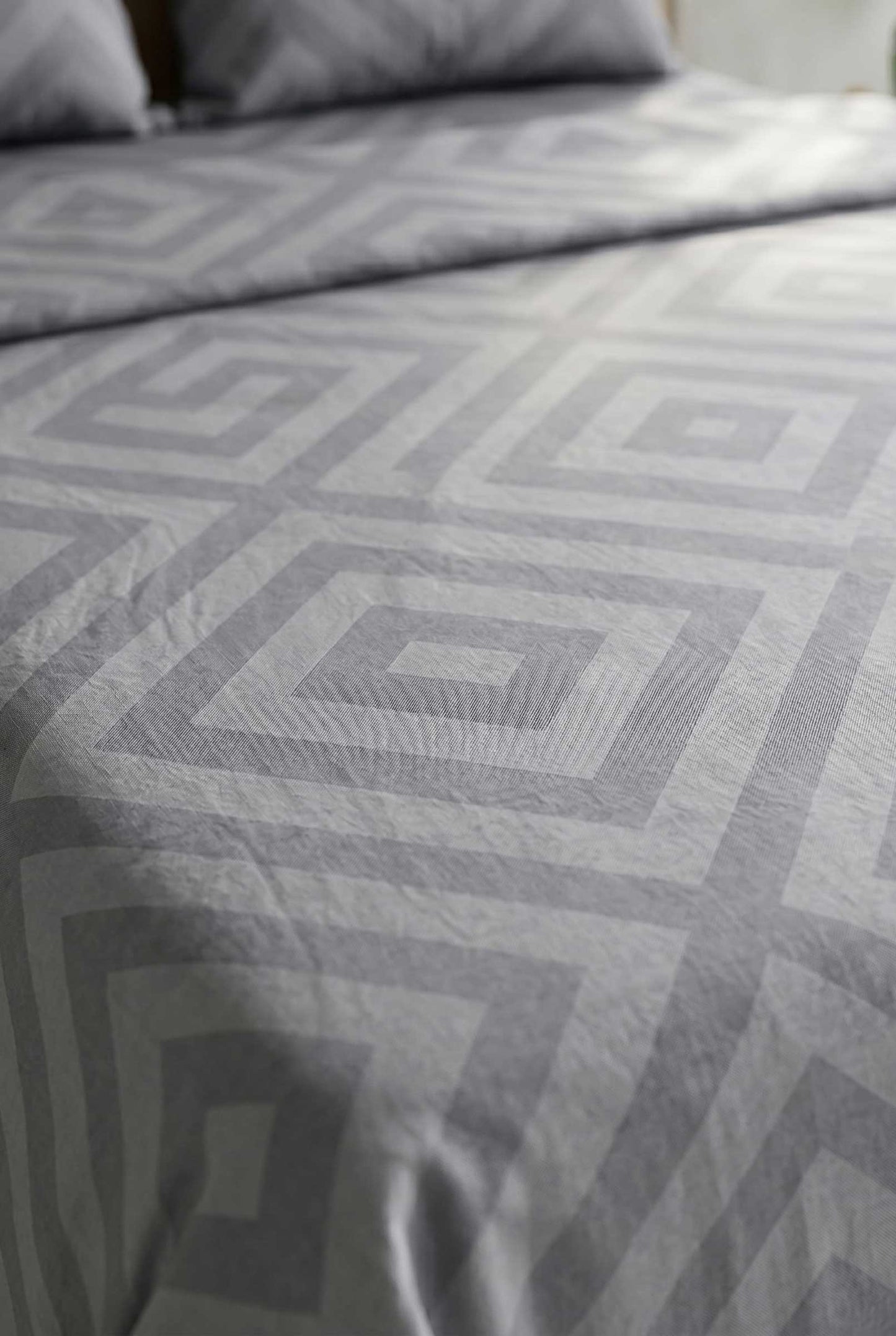Grey Geometric Printed Double Bedsheet Set